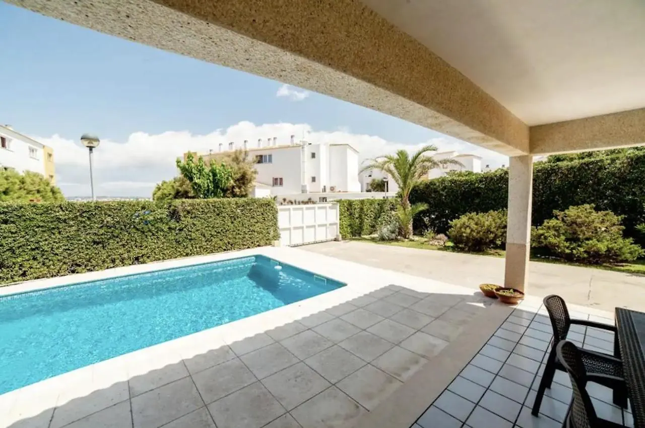 Villa With Pool In Cala Blanca With Sea Views Кала-Сантандрия
